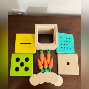 Lovevery carrots box